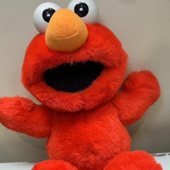 Vintage Tickle Me Elmo Original Plush 1995 Tyco NOT WORKING for REPAIR or Parts - Picture 3 of 10